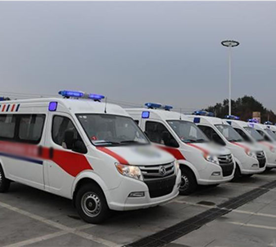 丹巴县服务车队展示